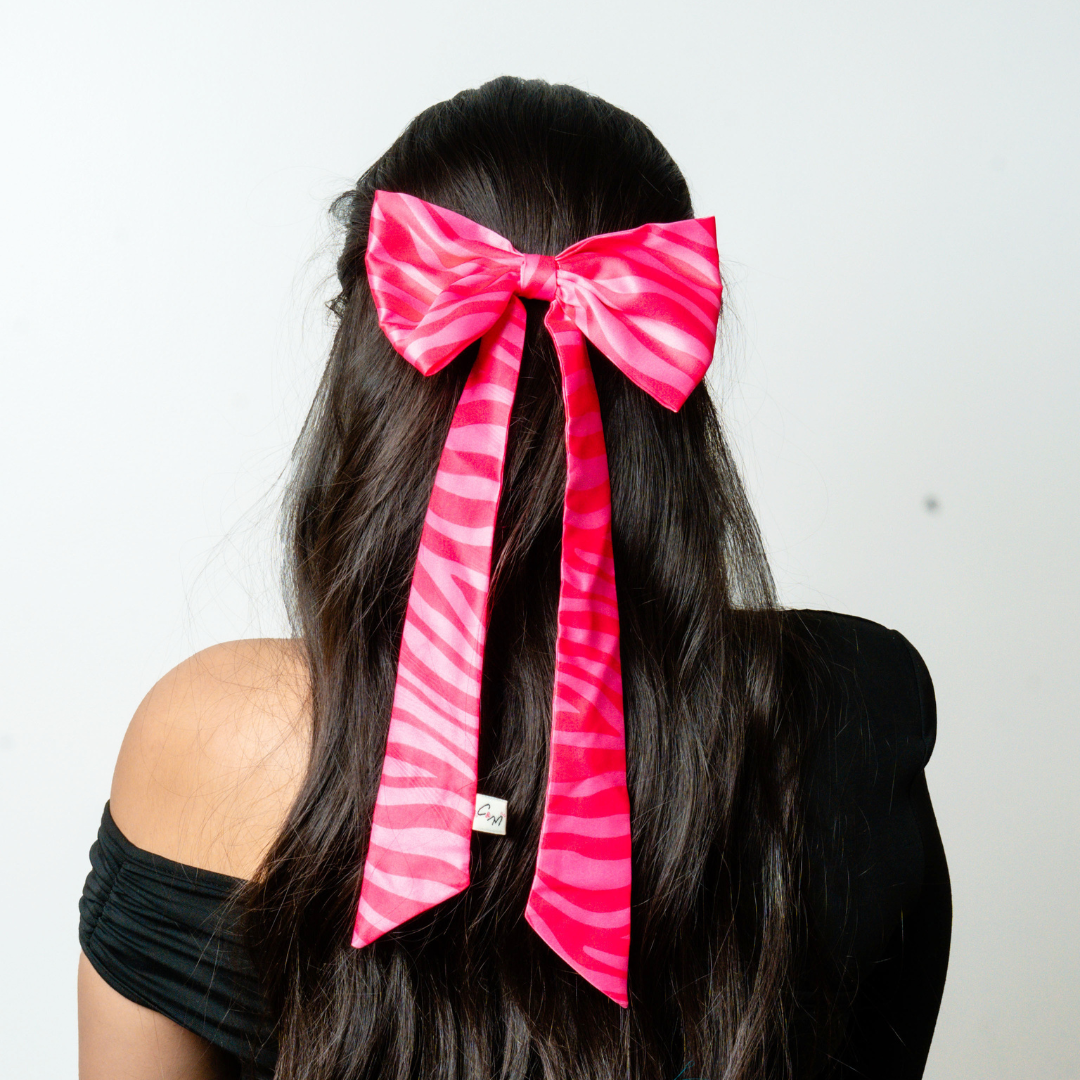 Love Song Bow with Tail