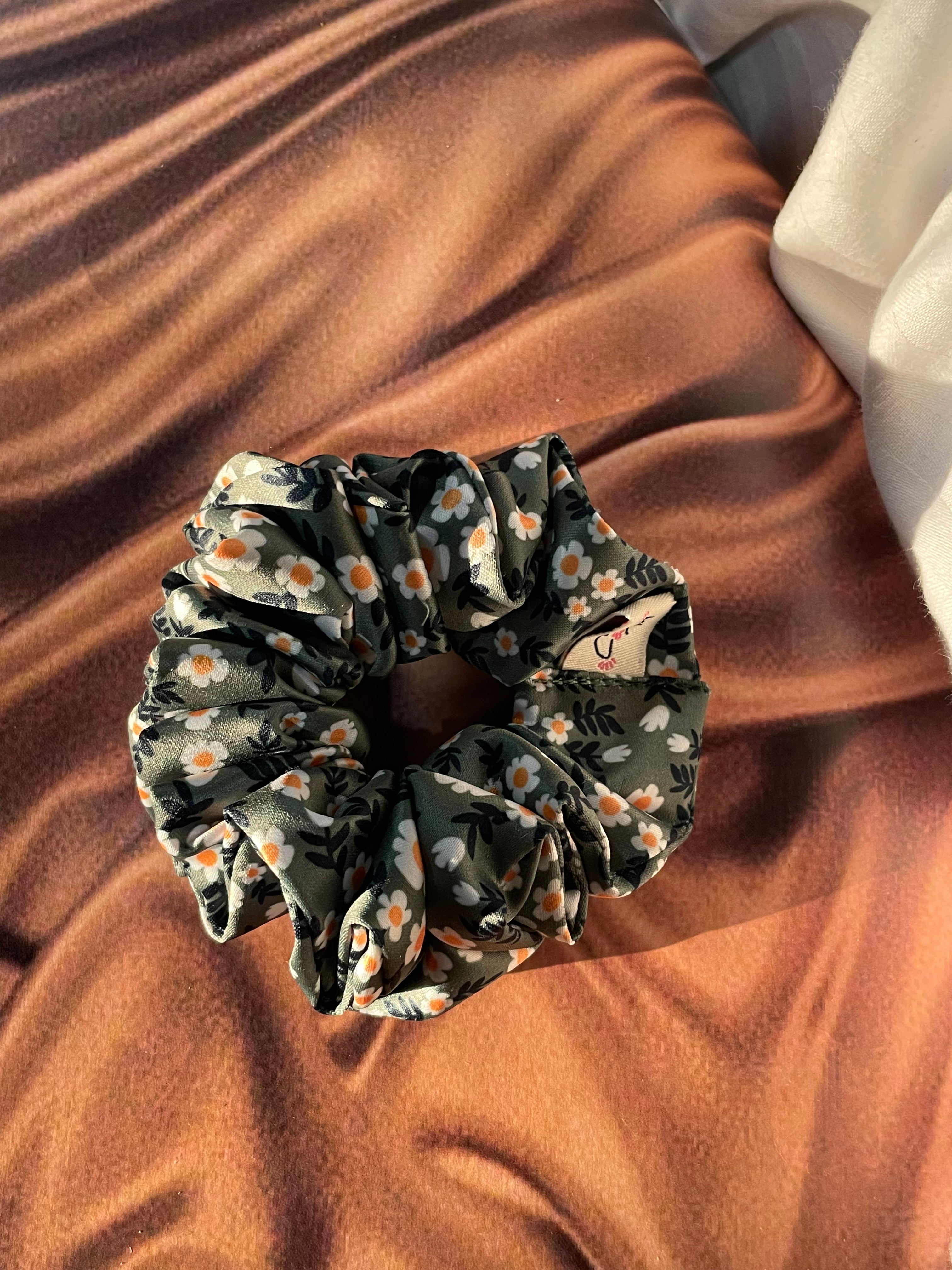 Get Colourful (Set of 4 Scrunchies)